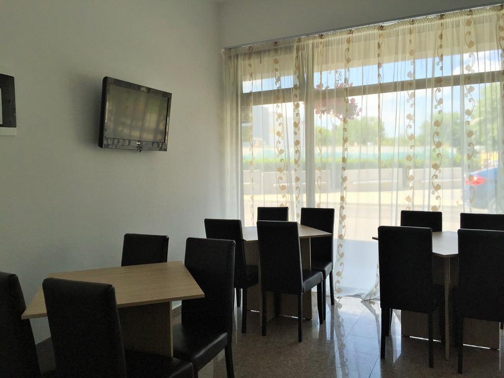 Hotel Mihaela Mamaia Dış mekan fotoğraf